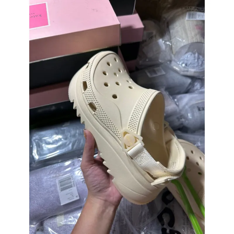 AUTHENTIC/ORIGINAL CROCS Hiker Clog in Vanilla White Size 6 Women ONLY
