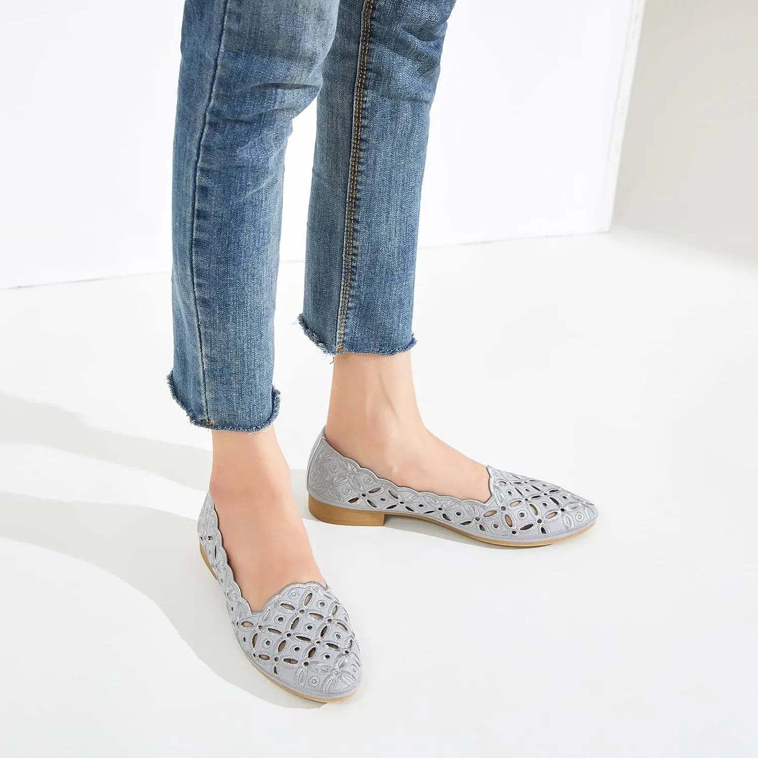BABUDOG Womens Flats,Black and White Dress Flats with Flower Eyelets,Breathable Ballet Flats