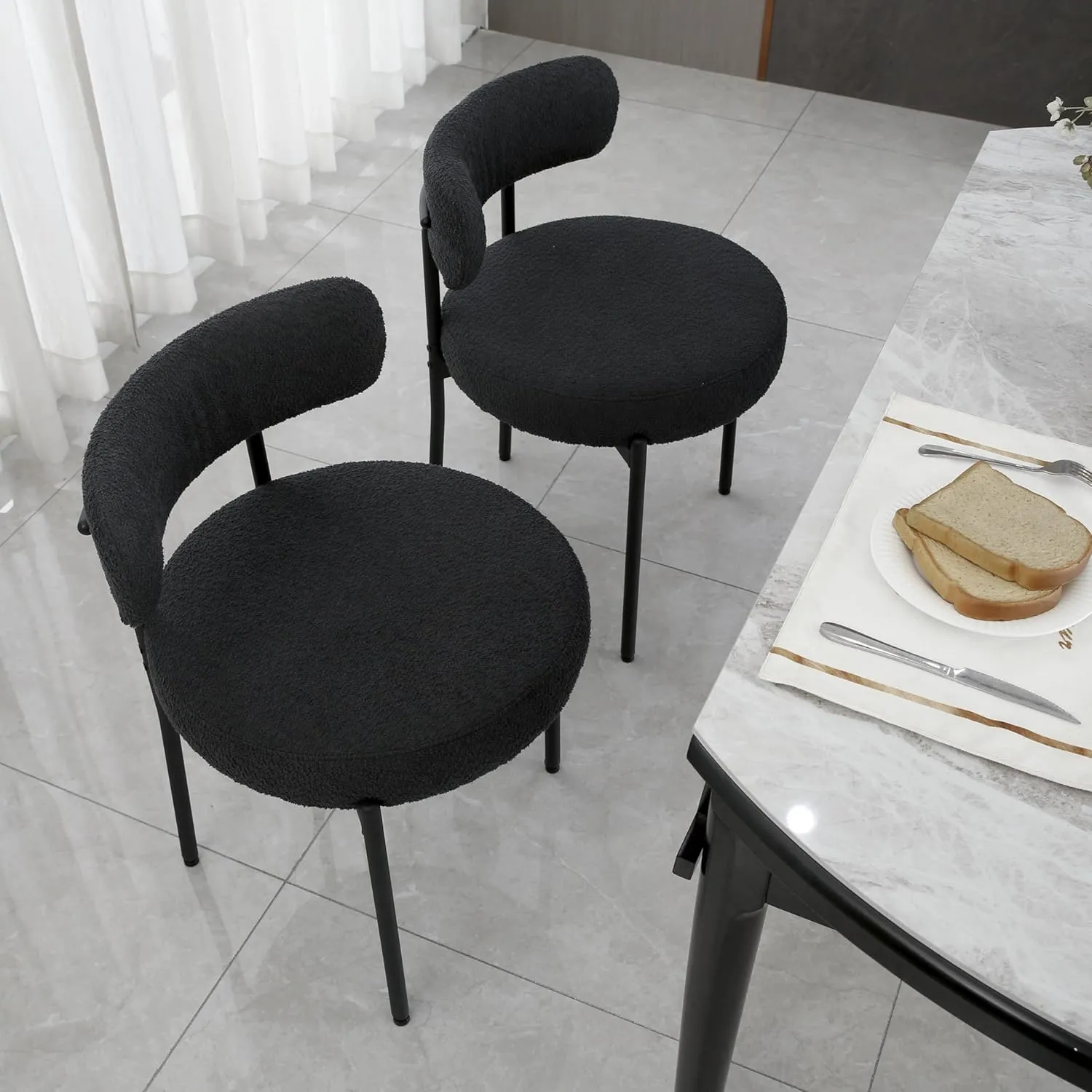 Black Dining Chairs Set of 2 Round Upholstered Boucle Dining Room Chairs Mid-Century Modern Kitchen Chairs Curved Backrest Chairs for Dining Room Black Metal Legs