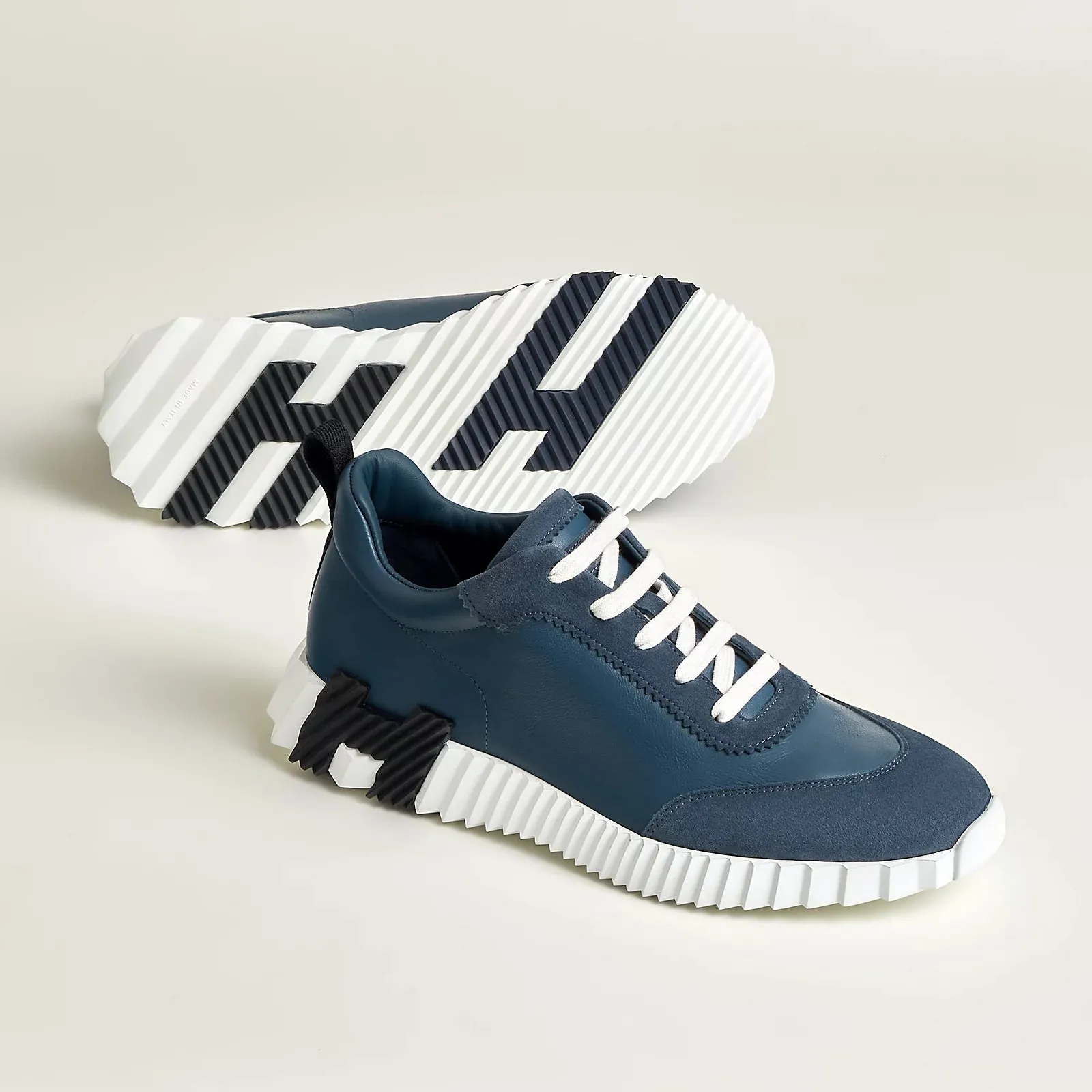 Bleu Céleste Bouncing sneaker