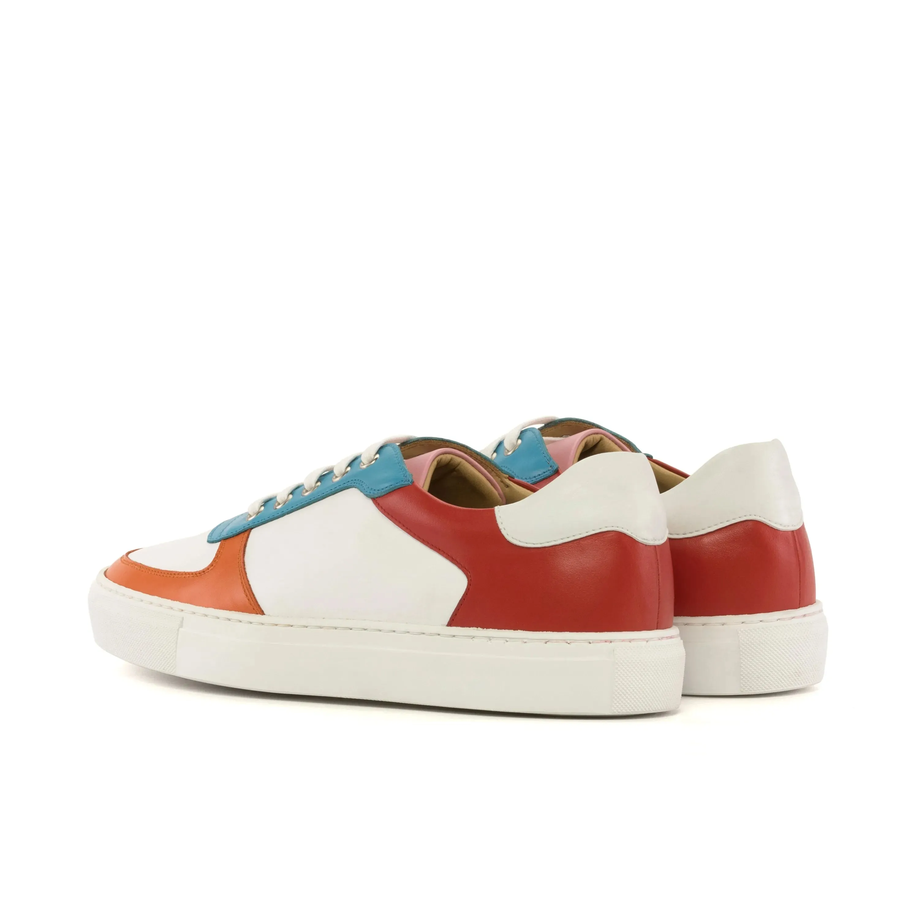 Castor Low Top Sneaker