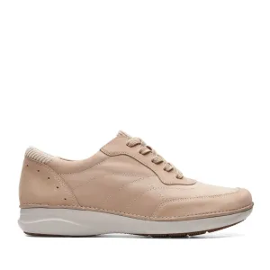 Clarks Women's Appley Tie Sand Nubuck