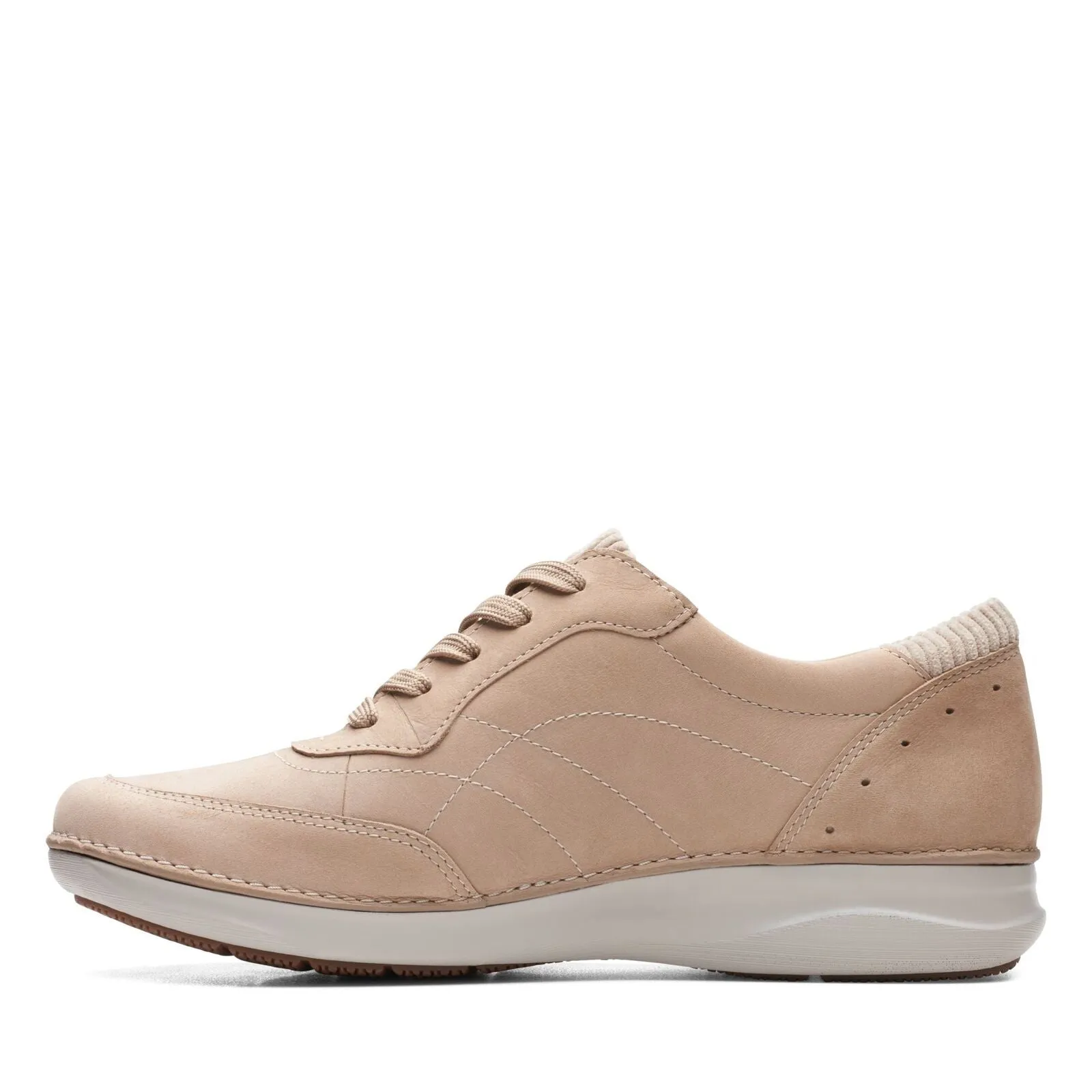 Clarks Women's Appley Tie Sand Nubuck