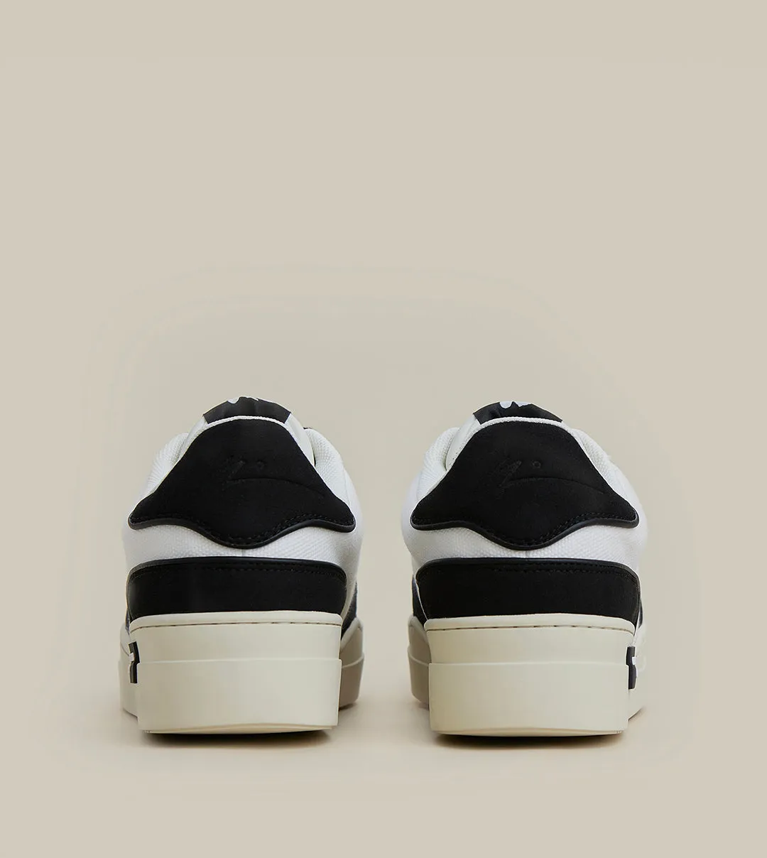 COURT SNEAKER LOW-TOP BLACK SNEAKERS