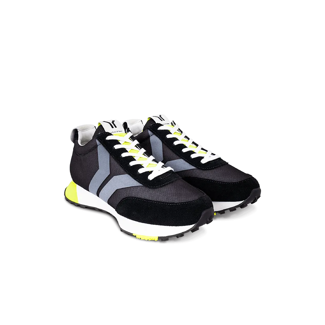 Culture Of Brave Collab Runner Beluga