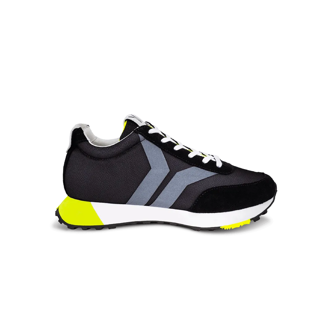 Culture Of Brave Collab Runner Beluga