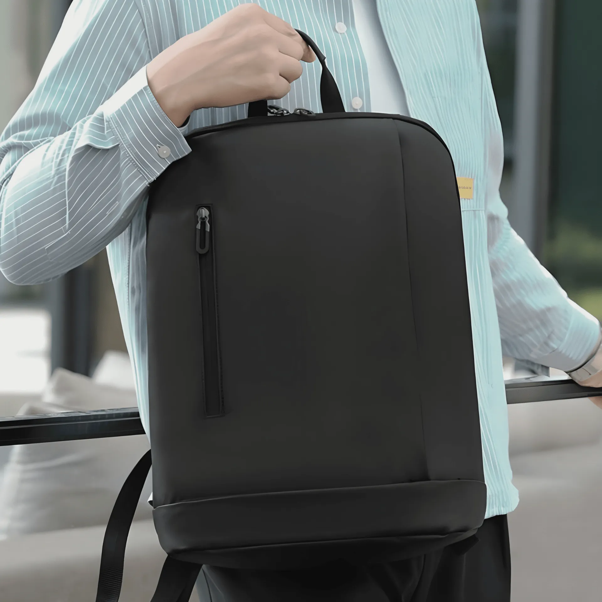 Dakar - Lightweight and Flat Backpack