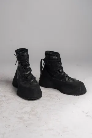 DISTORTION FEATHERWEIGHT HIGH TOP SNEAKER