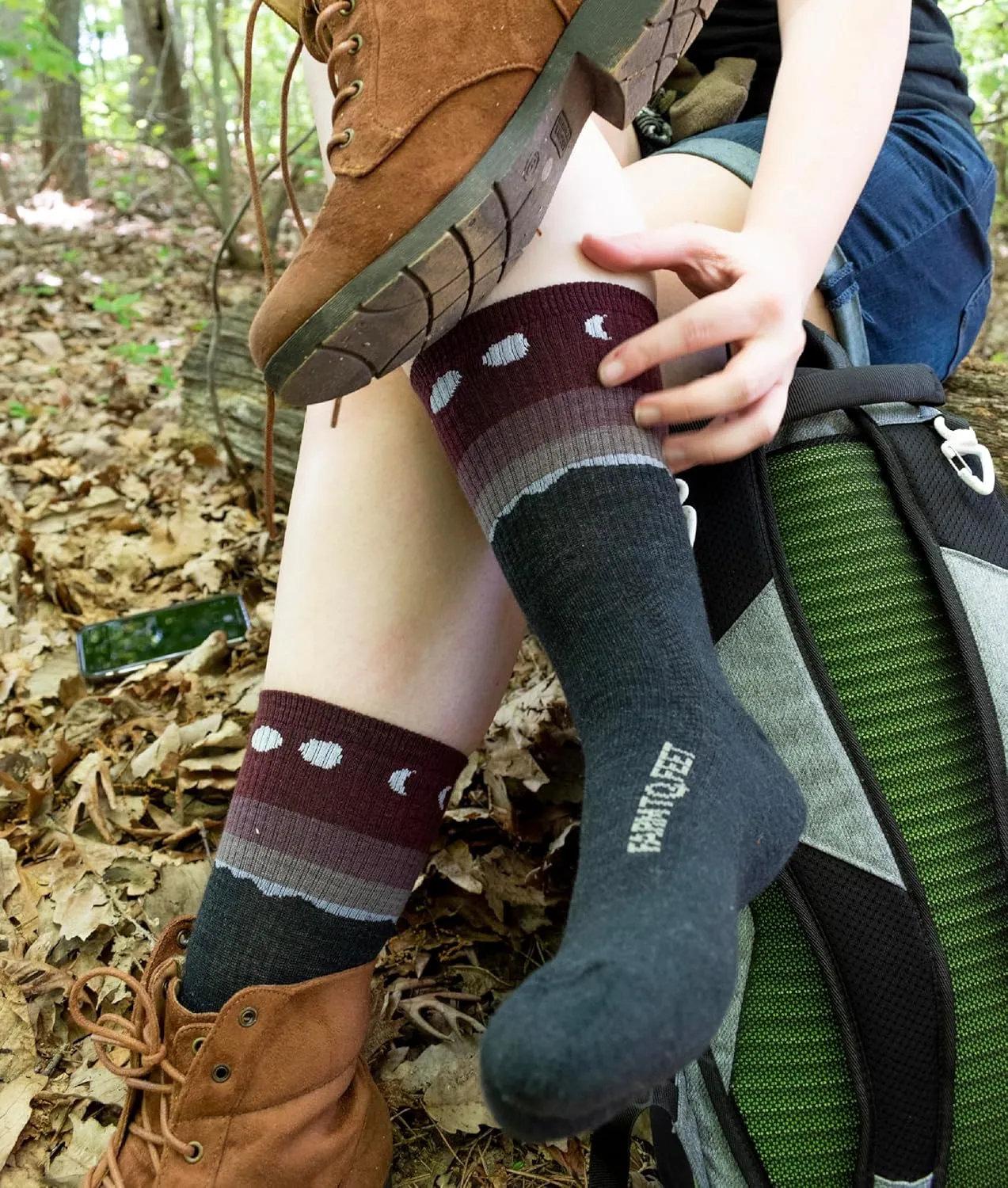 Farm to Feet Unisex Flagstaff Light Cushion Trail Lightweight 3/4 Crew Socks