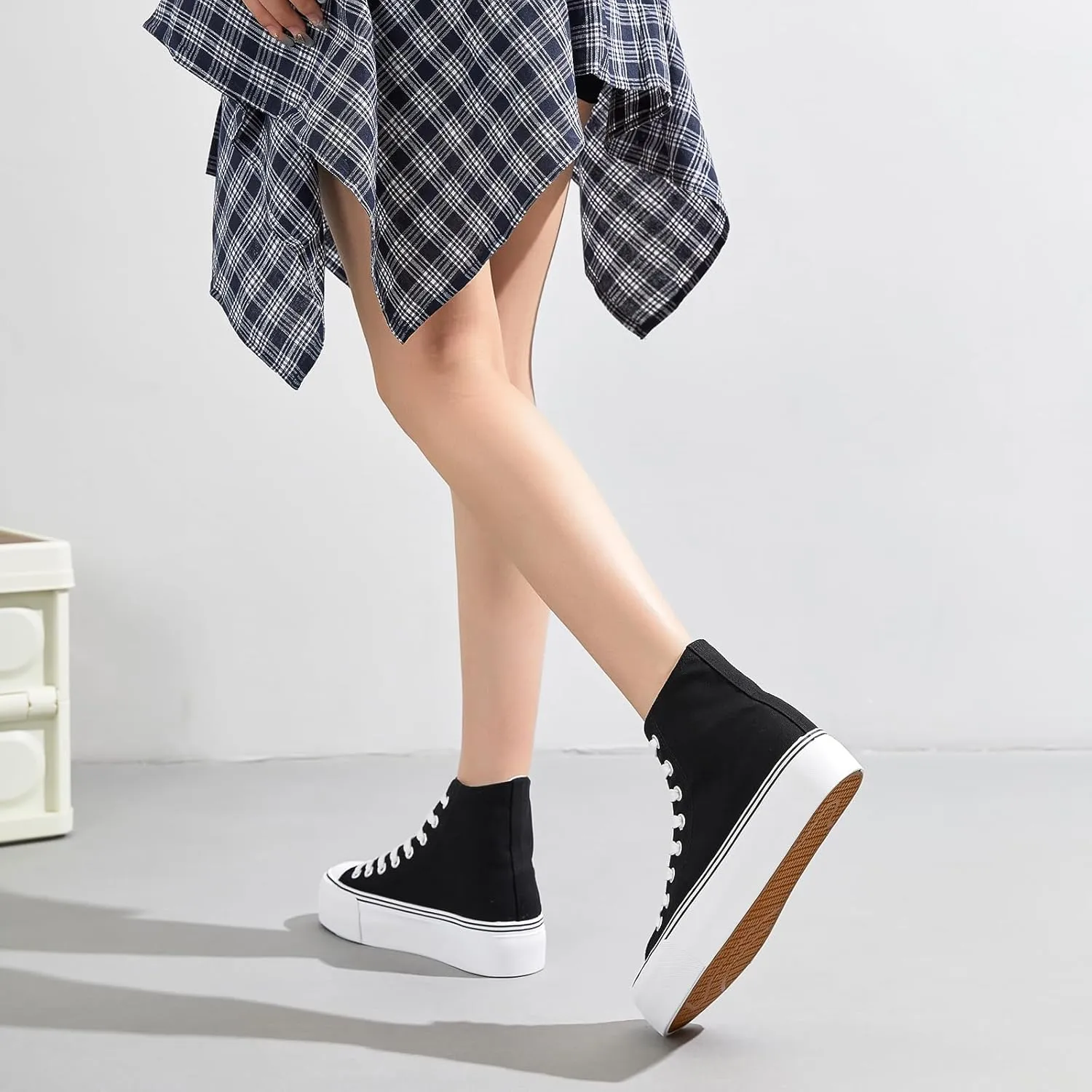 FINIWOR High Top Platform Sneakers for Women,Classic Black and White Canvas Shoes Womens Lace-up High Top Tennis Shoes