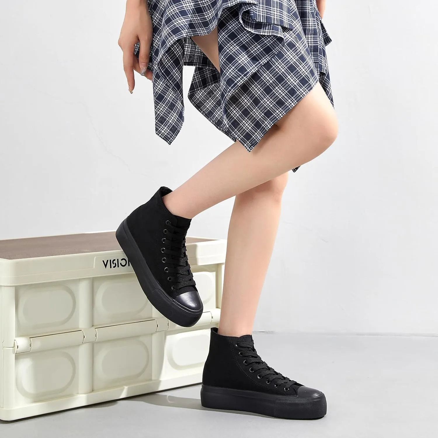 FINIWOR High Top Platform Sneakers for Women,Classic Black and White Canvas Shoes Womens Lace-up High Top Tennis Shoes