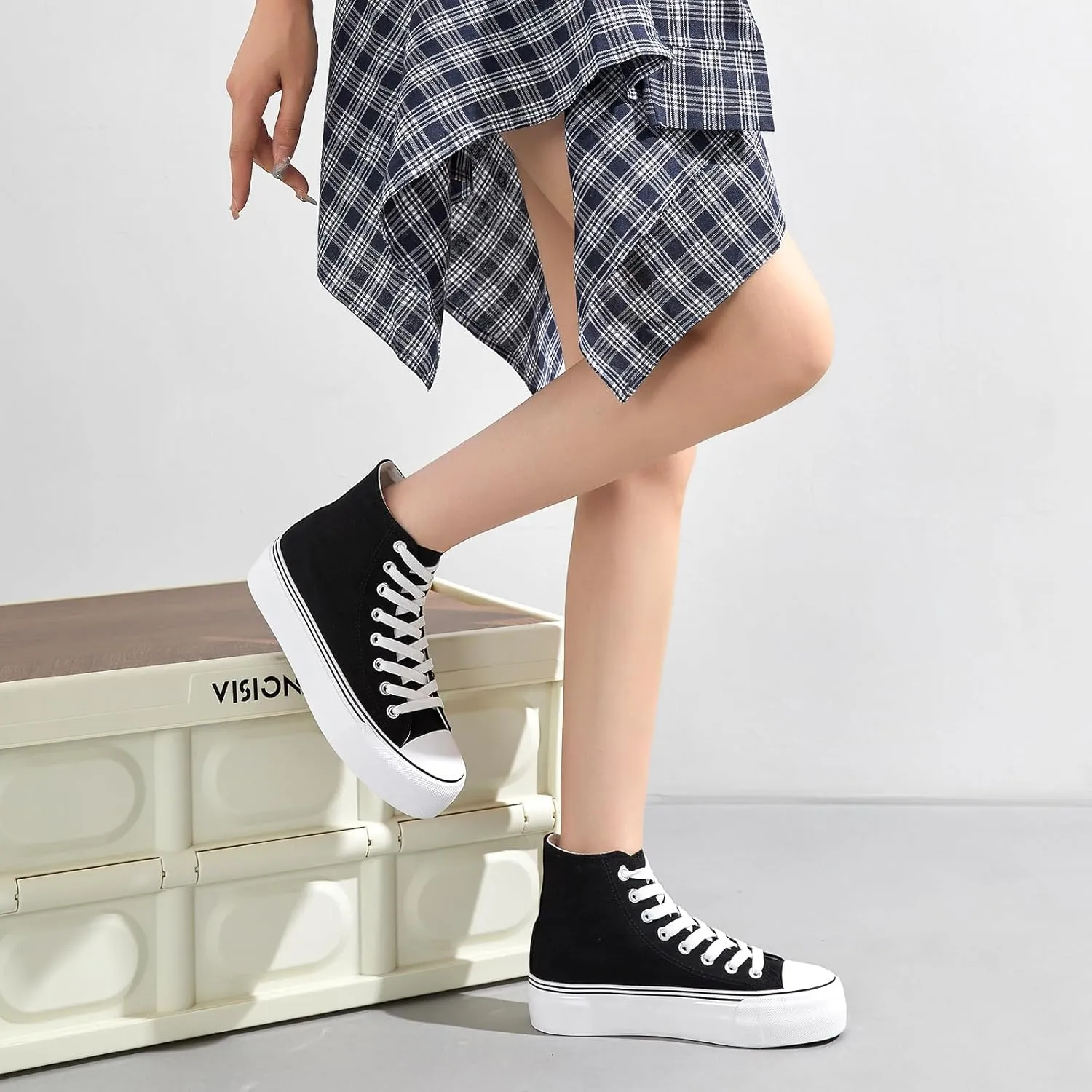 FINIWOR High Top Platform Sneakers for Women,Classic Black and White Canvas Shoes Womens Lace-up High Top Tennis Shoes