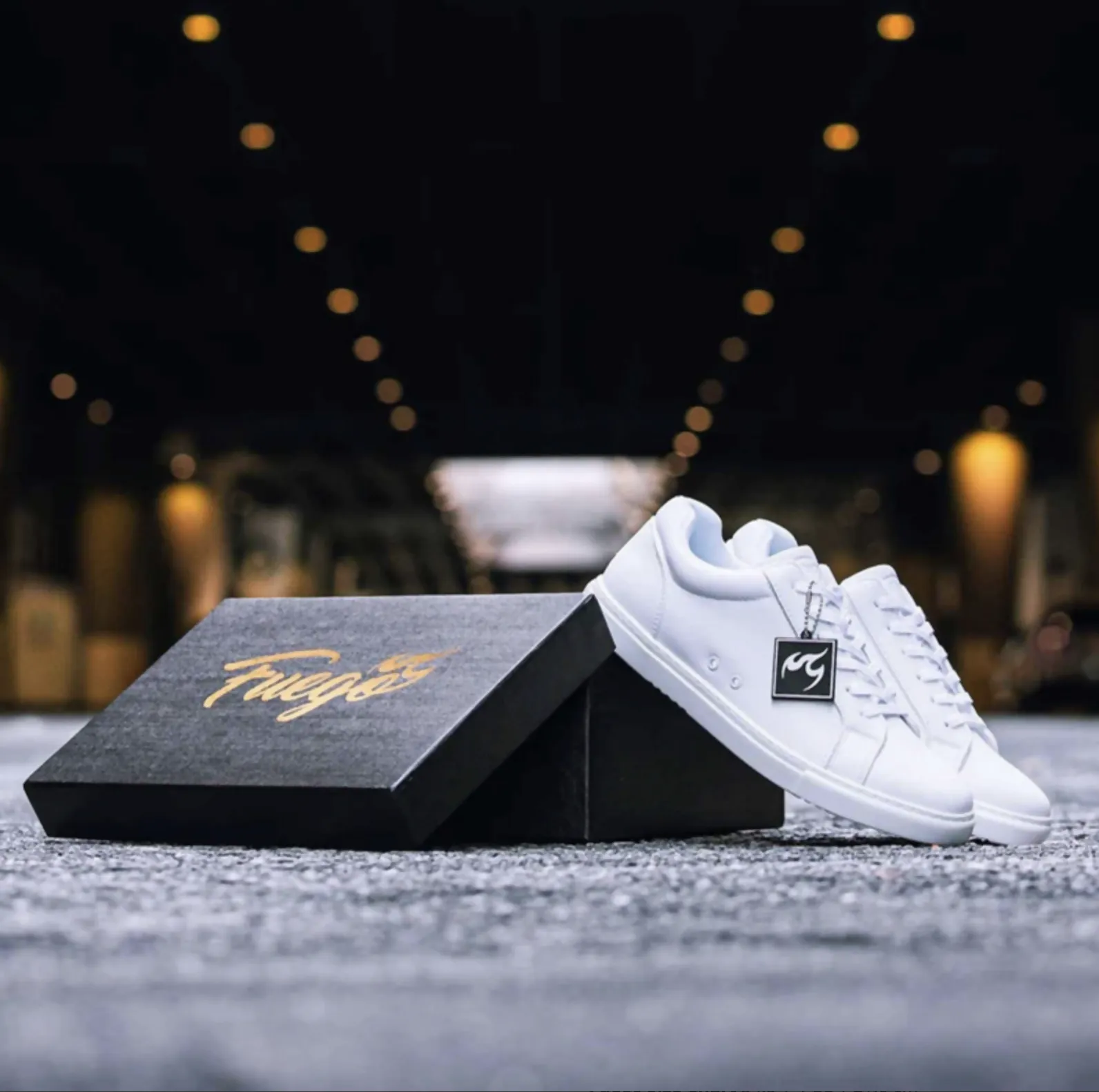 Fuego Low-Top Sneaker mit Drehpunkten (Gr. 42.5)