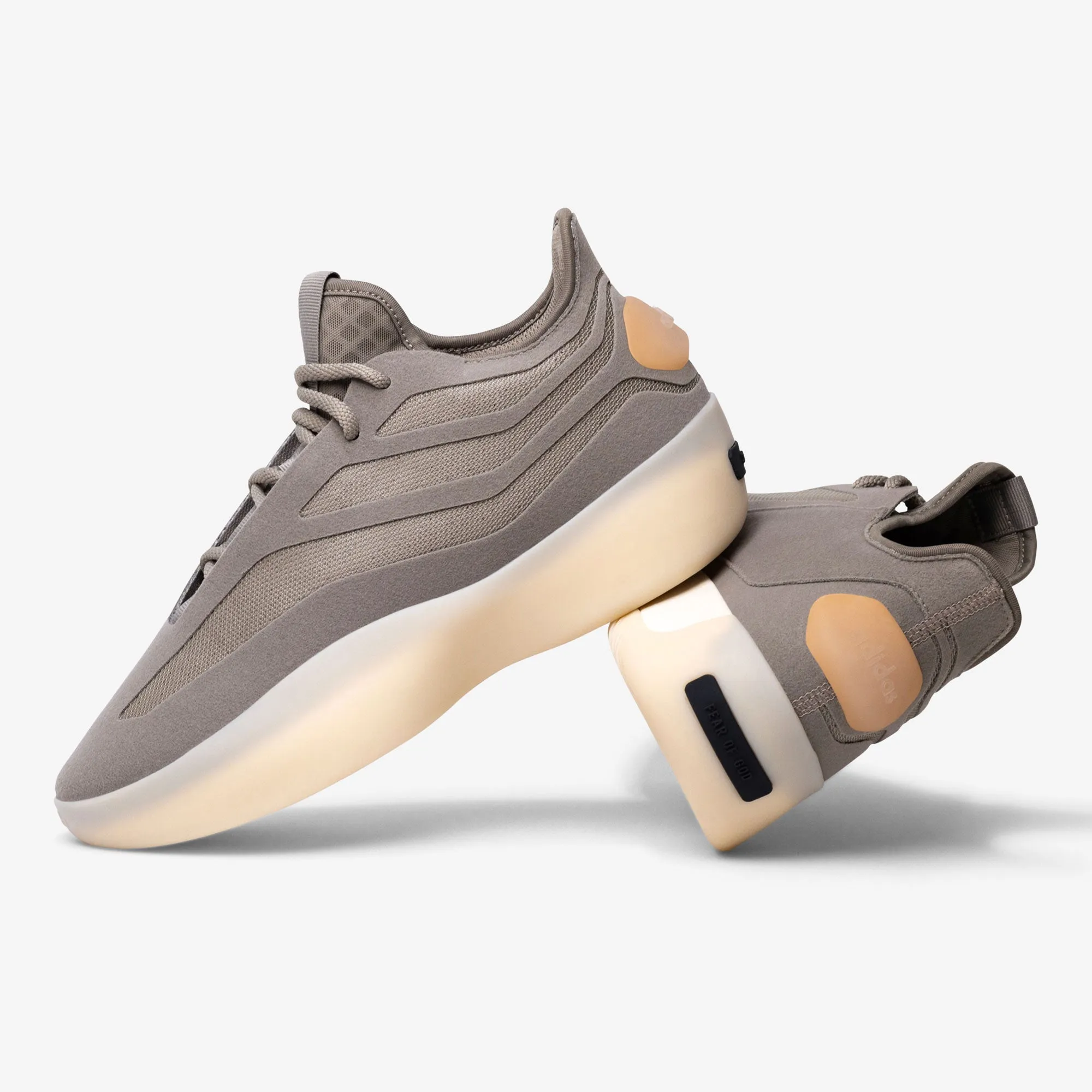 II Basketball Low