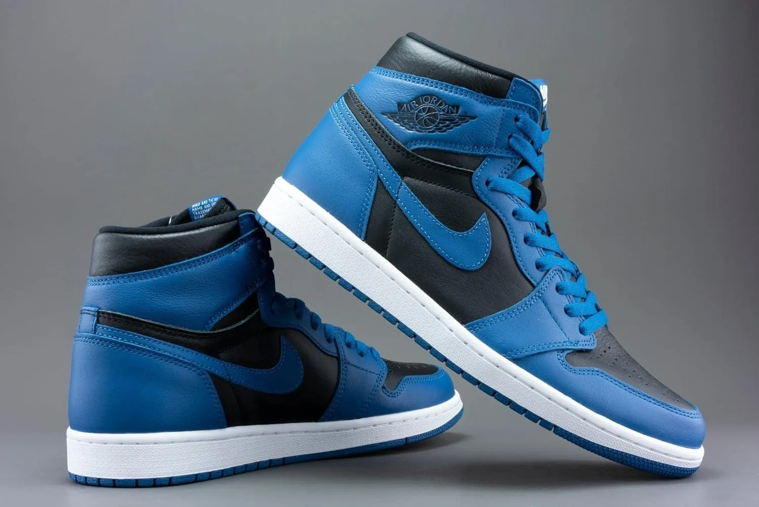 Jordan Unisex-Adult Sneaker
