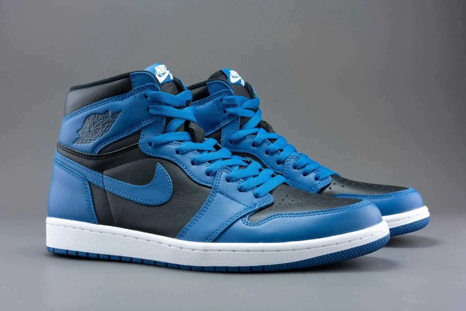 Jordan Unisex-Adult Sneaker