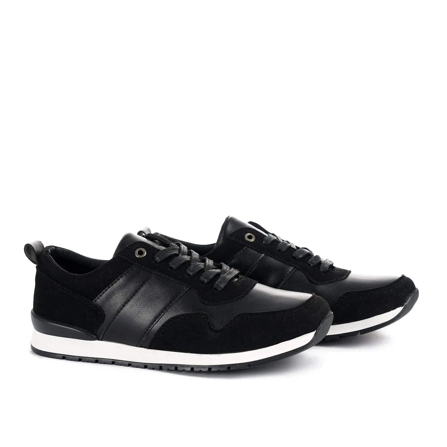 Low Top Laced Sneaker