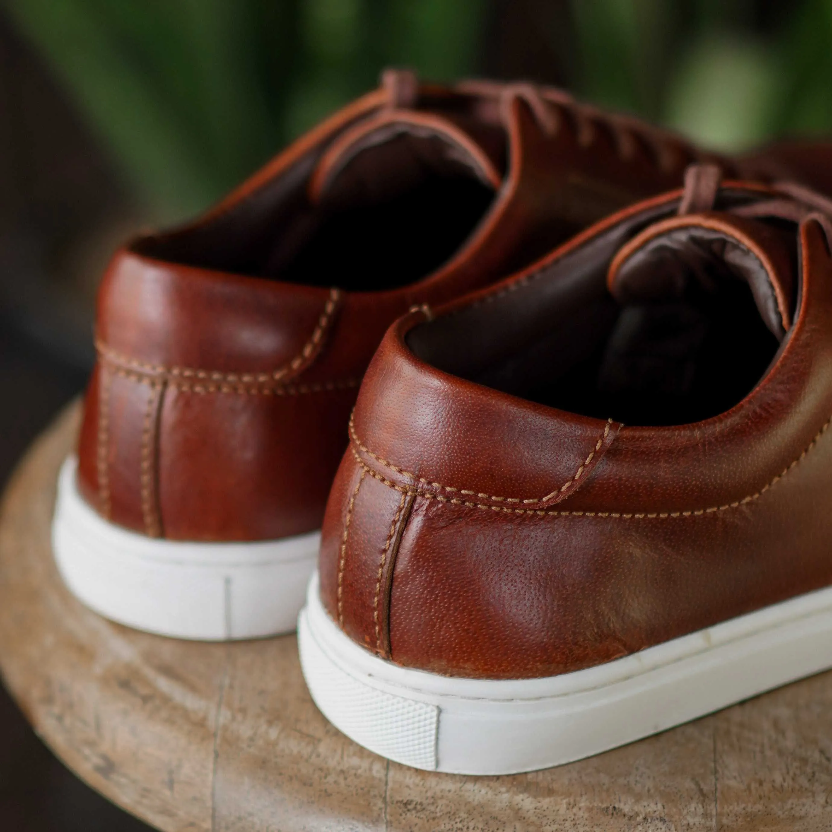 Manhattan Low Top Sneakers (Saddle Tan)