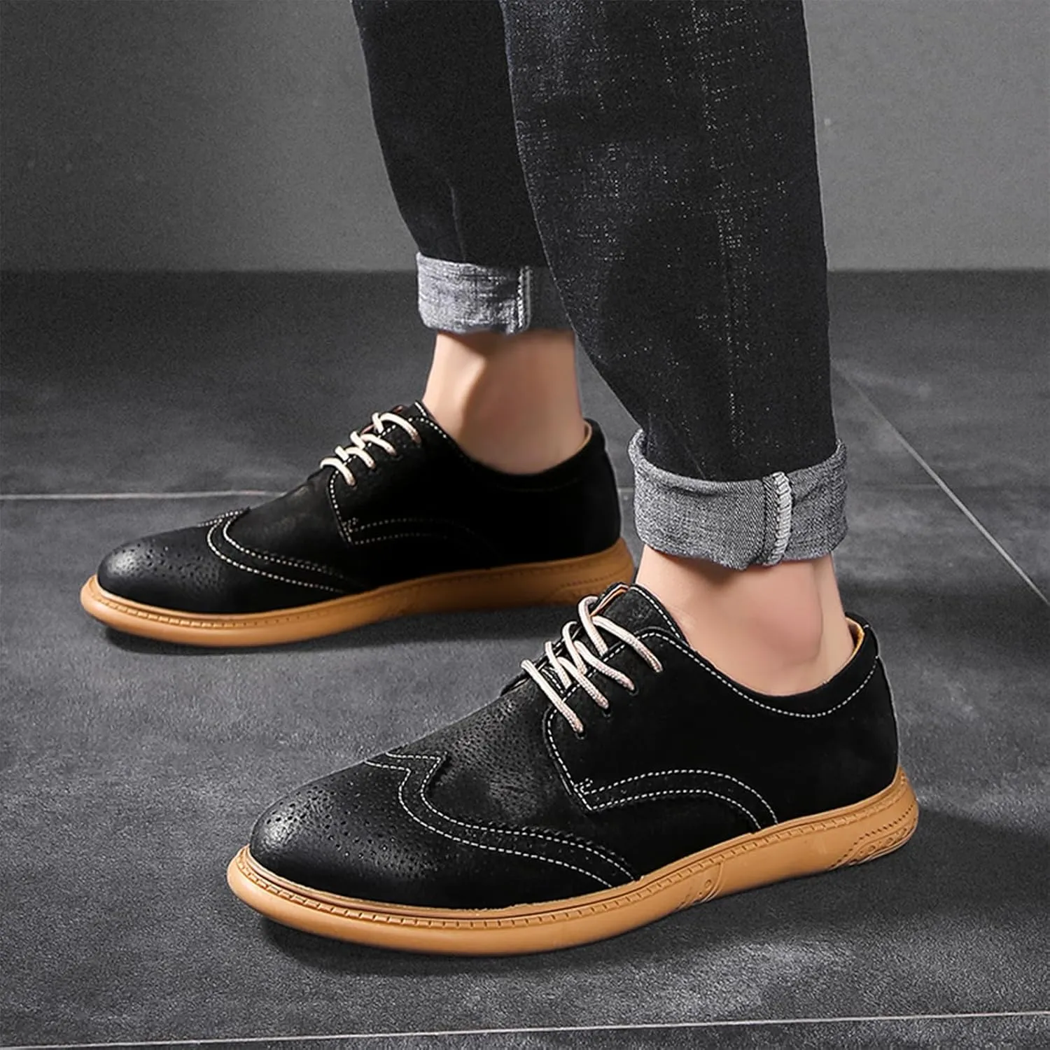 Men's Retro Leather Oxford Dress Shoes - Wingtip Brogue Derby with Round Toe Low Heel Lace-Up Design for Business Formal & Casual Wear - Comfortable & Stylish