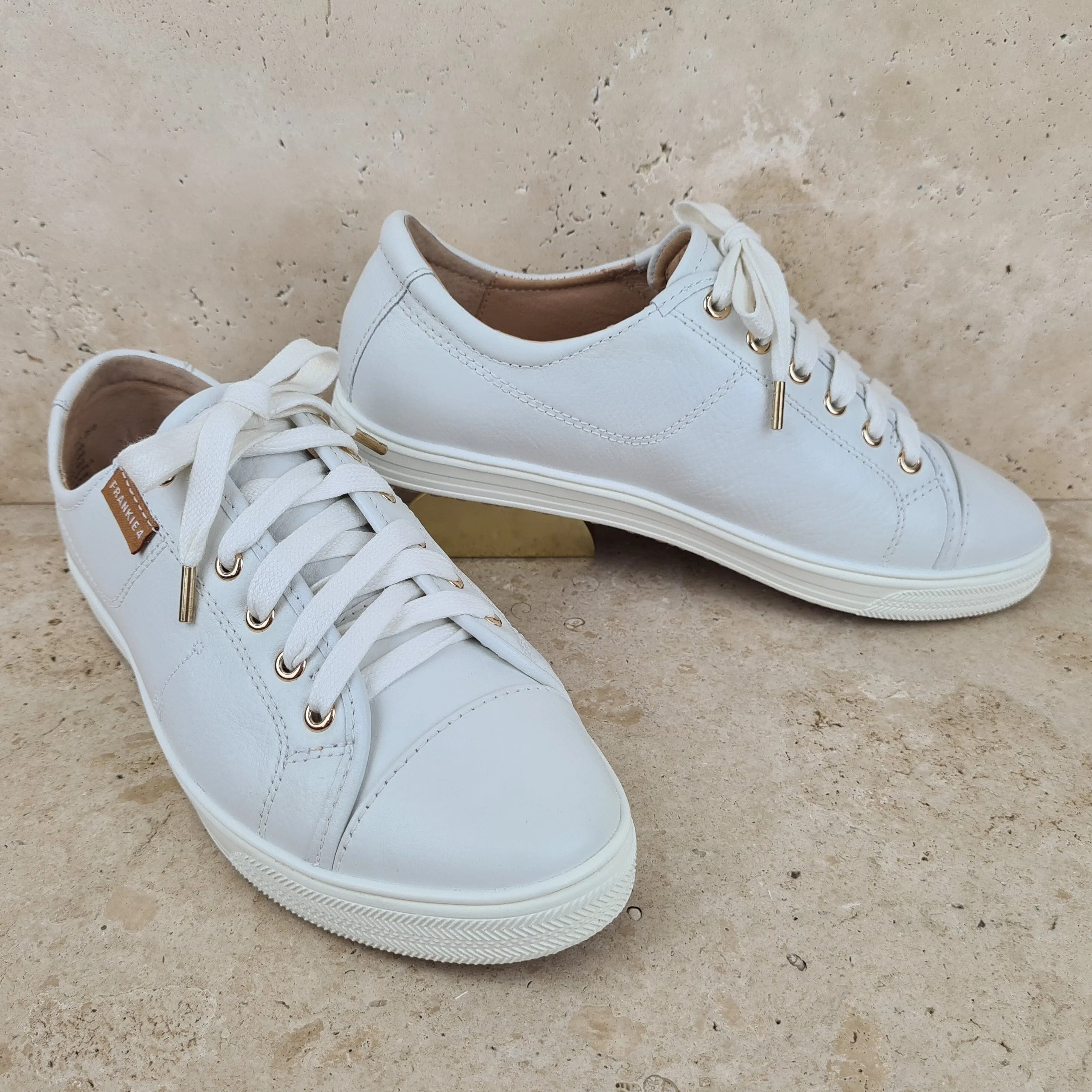 NAT II White Tumbled