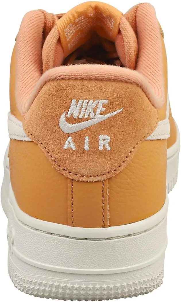 Nike Men's Low-Top Sneaker