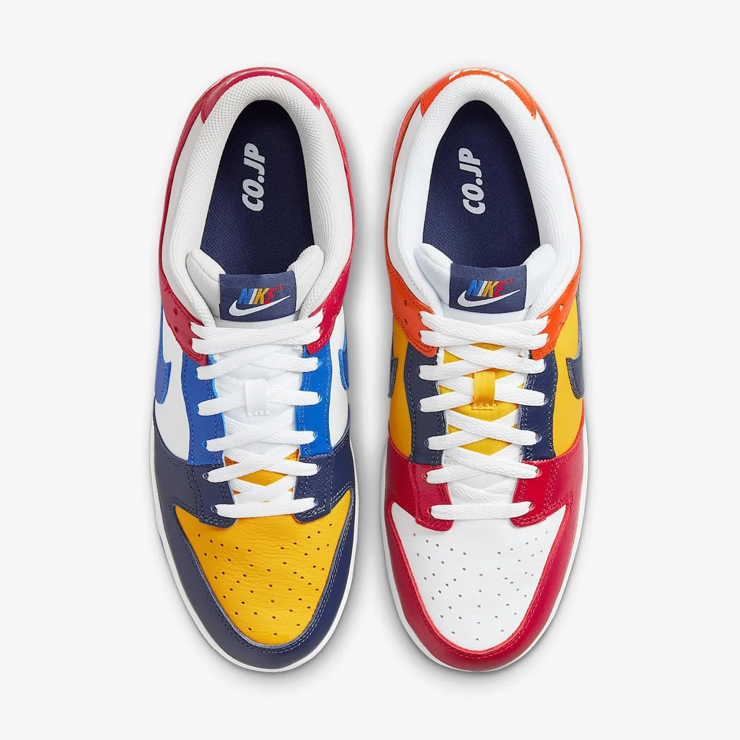 NIKE Men's Sneaker