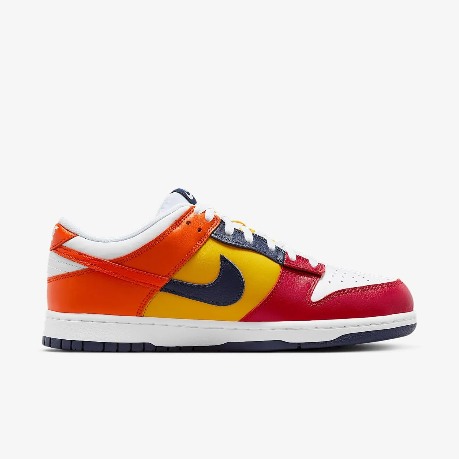 NIKE Men's Sneaker