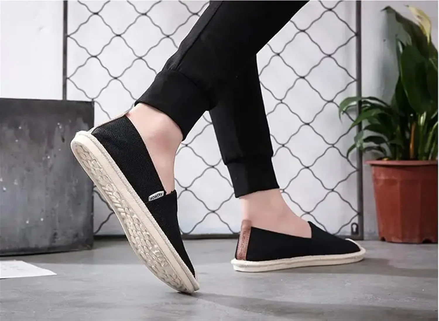 Old Beijing Cloth Shoes Breathable Linen Casual Men's Shoes Canvas Casual Flat Shoes Kung Fu Shoes Walking Shoes Size 39-44