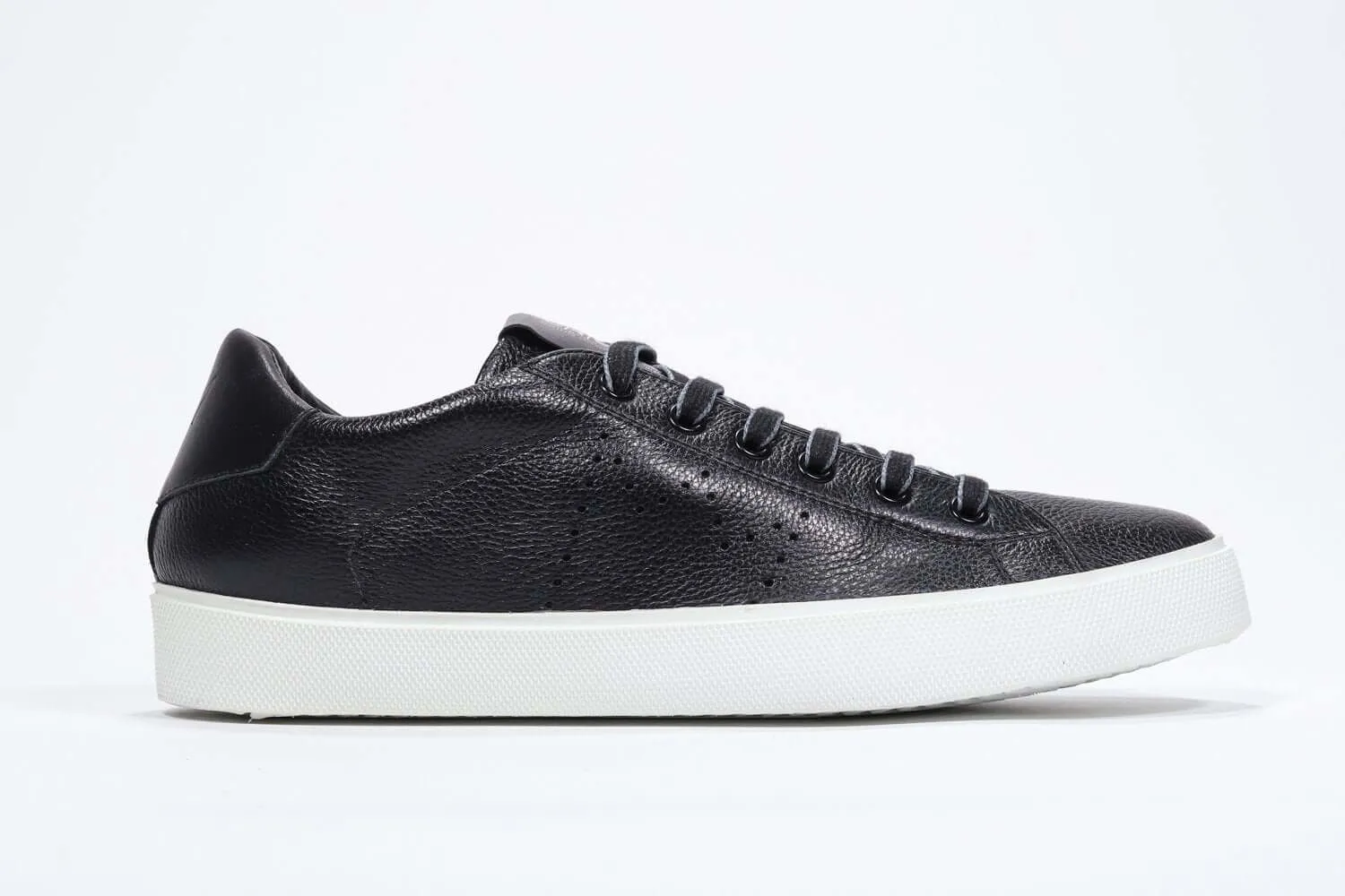PURE | Black - Low Top - Men