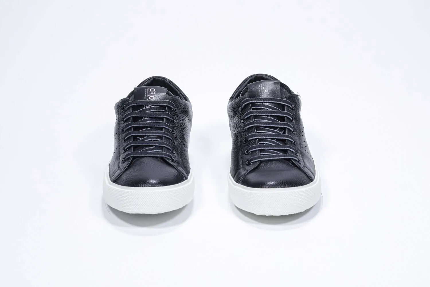 PURE | Black - Low Top - Men