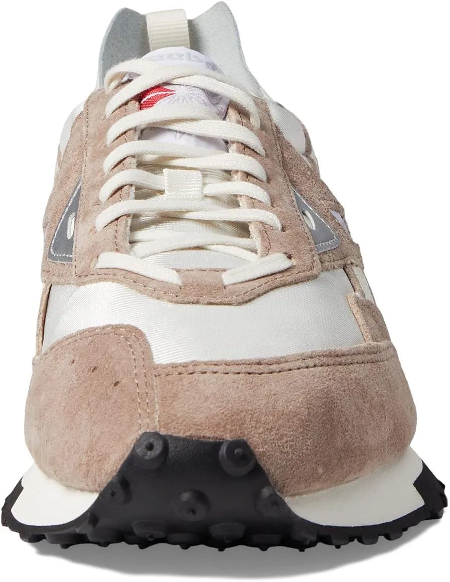 Reebok Unisex-Adult Lx2200 Sneaker