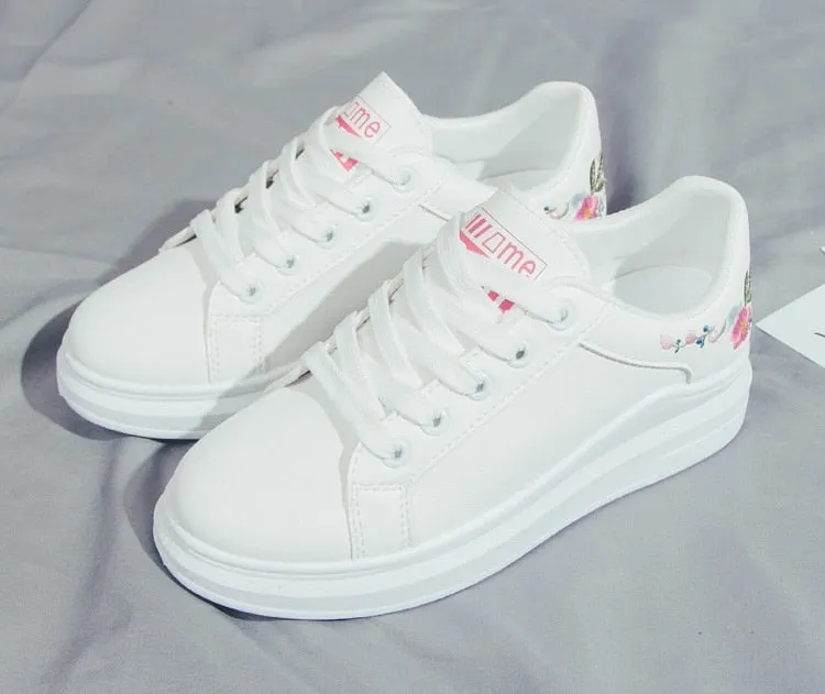 Sports & Casual for women / Women White Casual Shoes