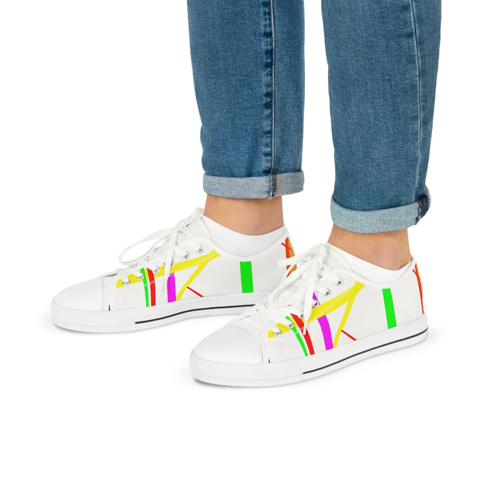 Thurmilda de la Calzada - Low Top Shoes