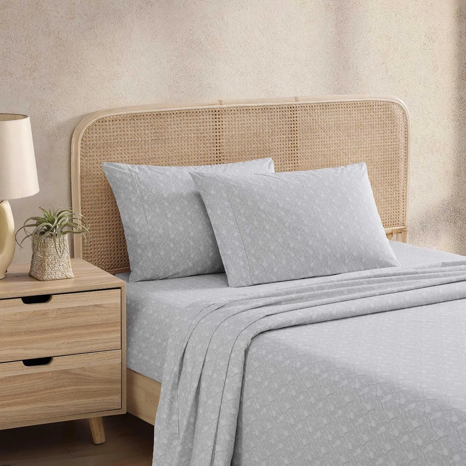 Tommy Bahama - Sheet Set, Breathable Percale Cotton Bedding, 200 Thread Count, Tropical Bedding Set (Pineapple Venture Rock, Queen)