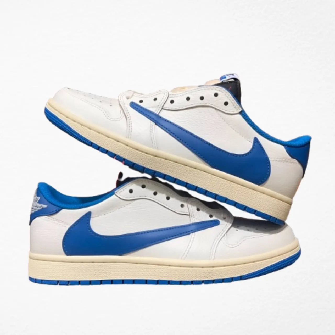 Travia Scott X Nike Air Jordan 1 Low - Ultimate Heat on the Court with OG Box!