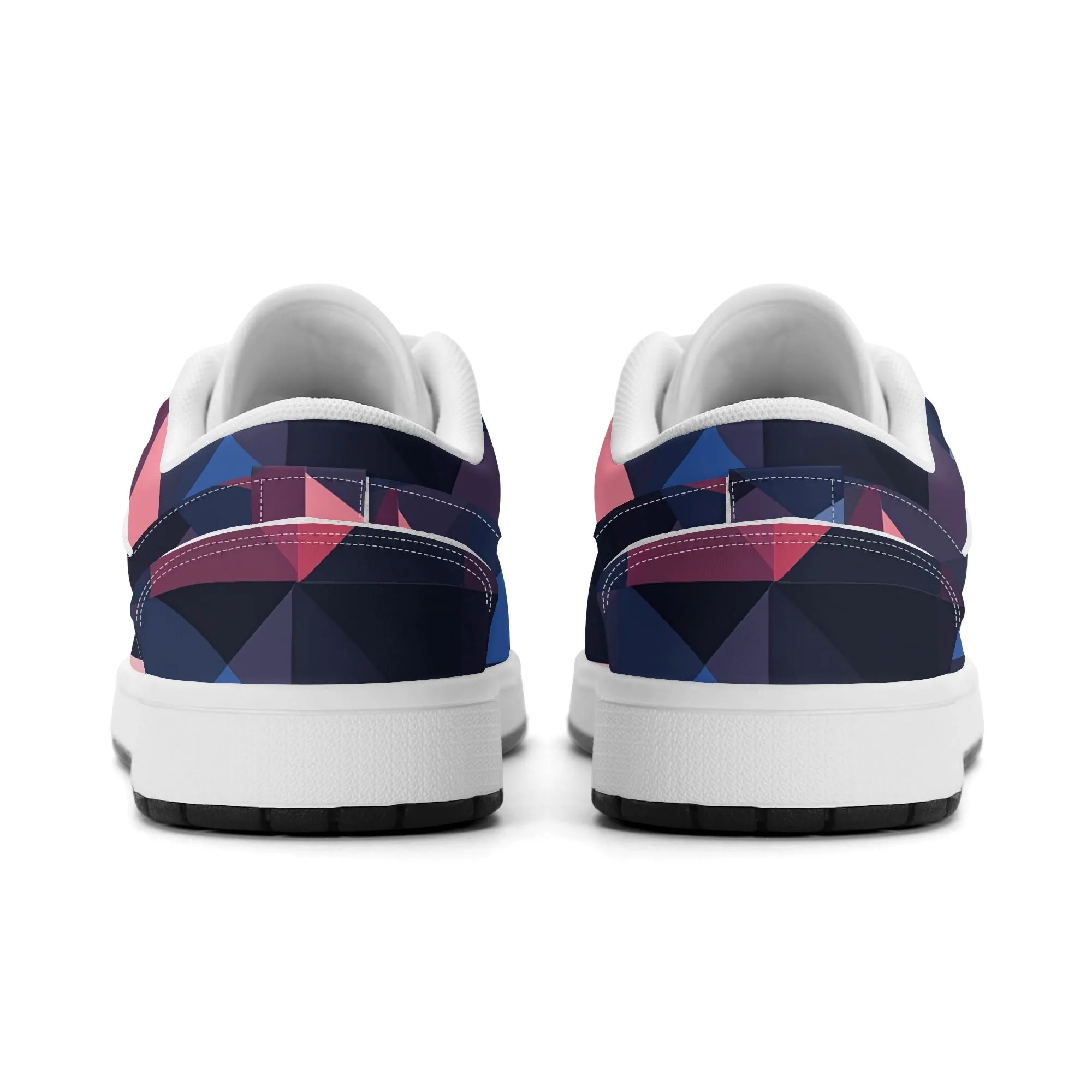 Triangle v1 Low Top Leder Sneaker für Herren