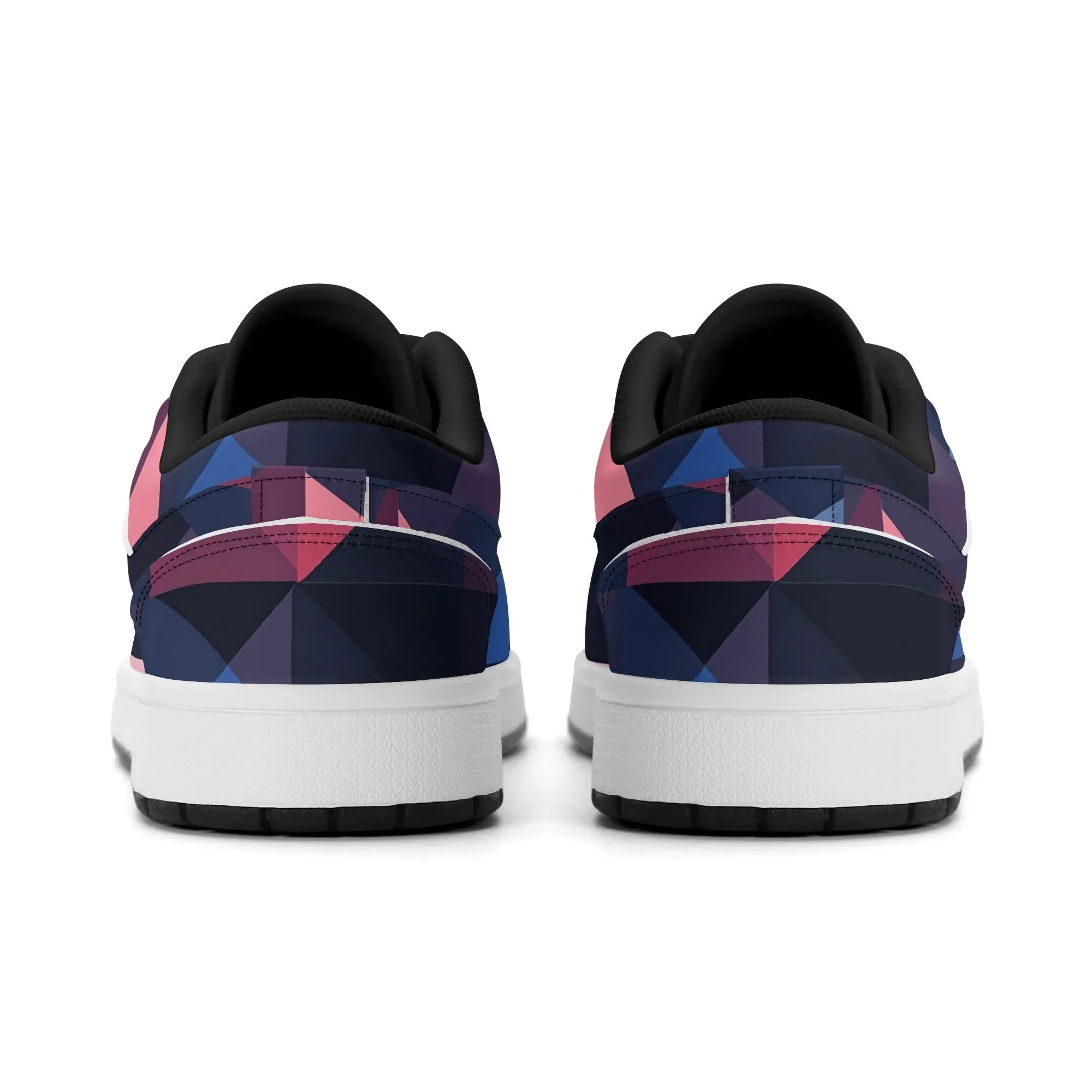 Triangle v1 Low Top Leder Sneaker für Herren