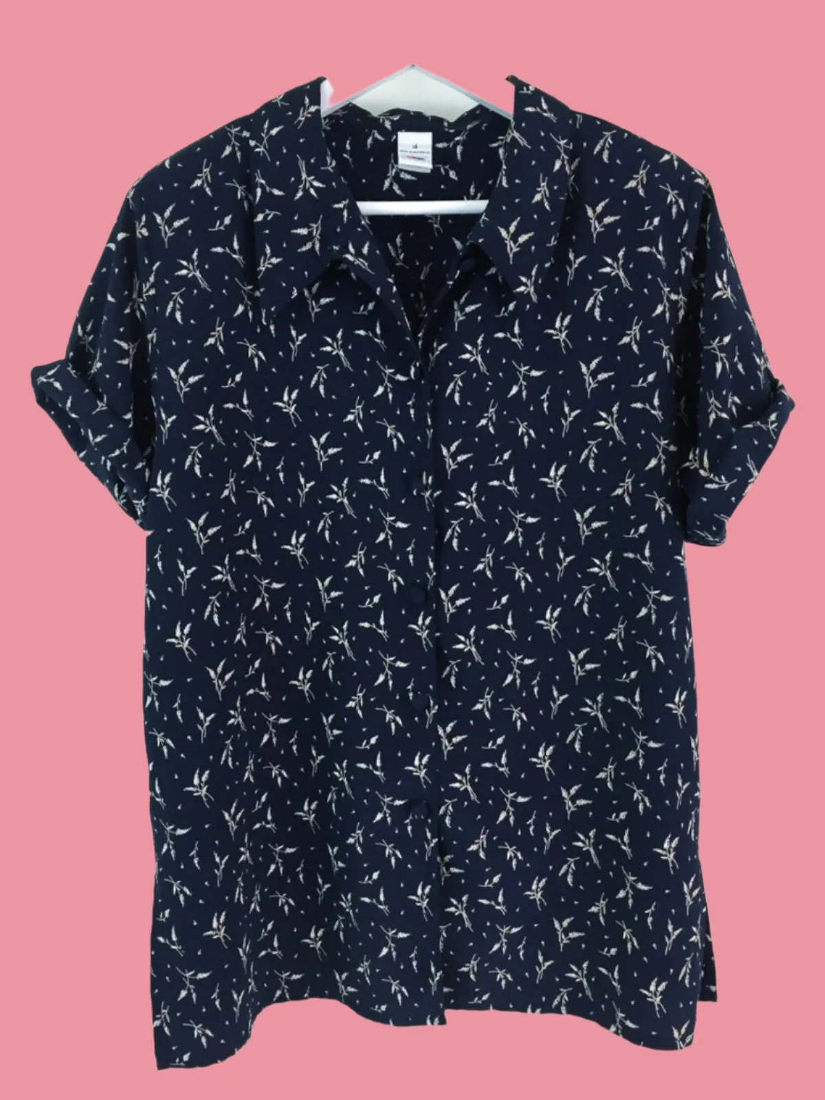 Vintage 90's ladies lightweight short sleeve navy printed button down shirt