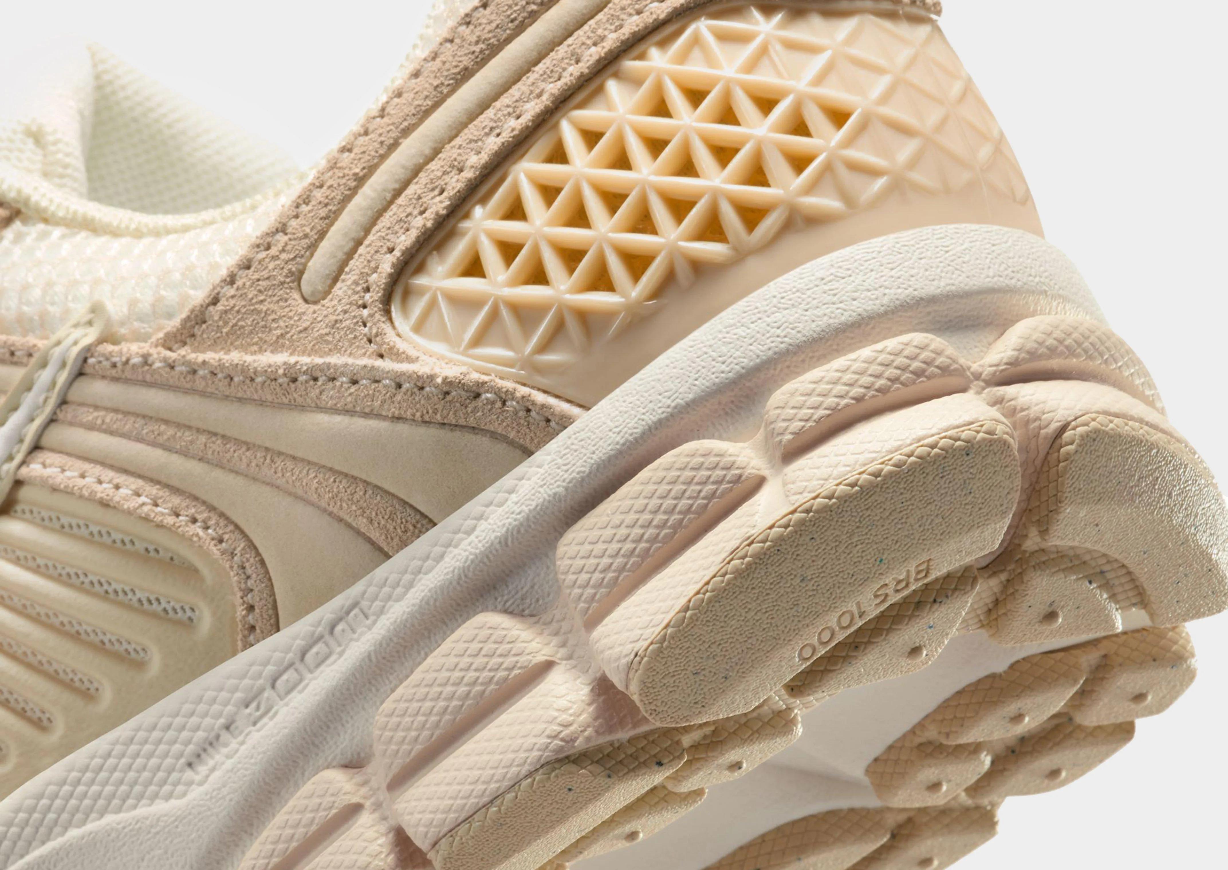 Vomero 5 Women's