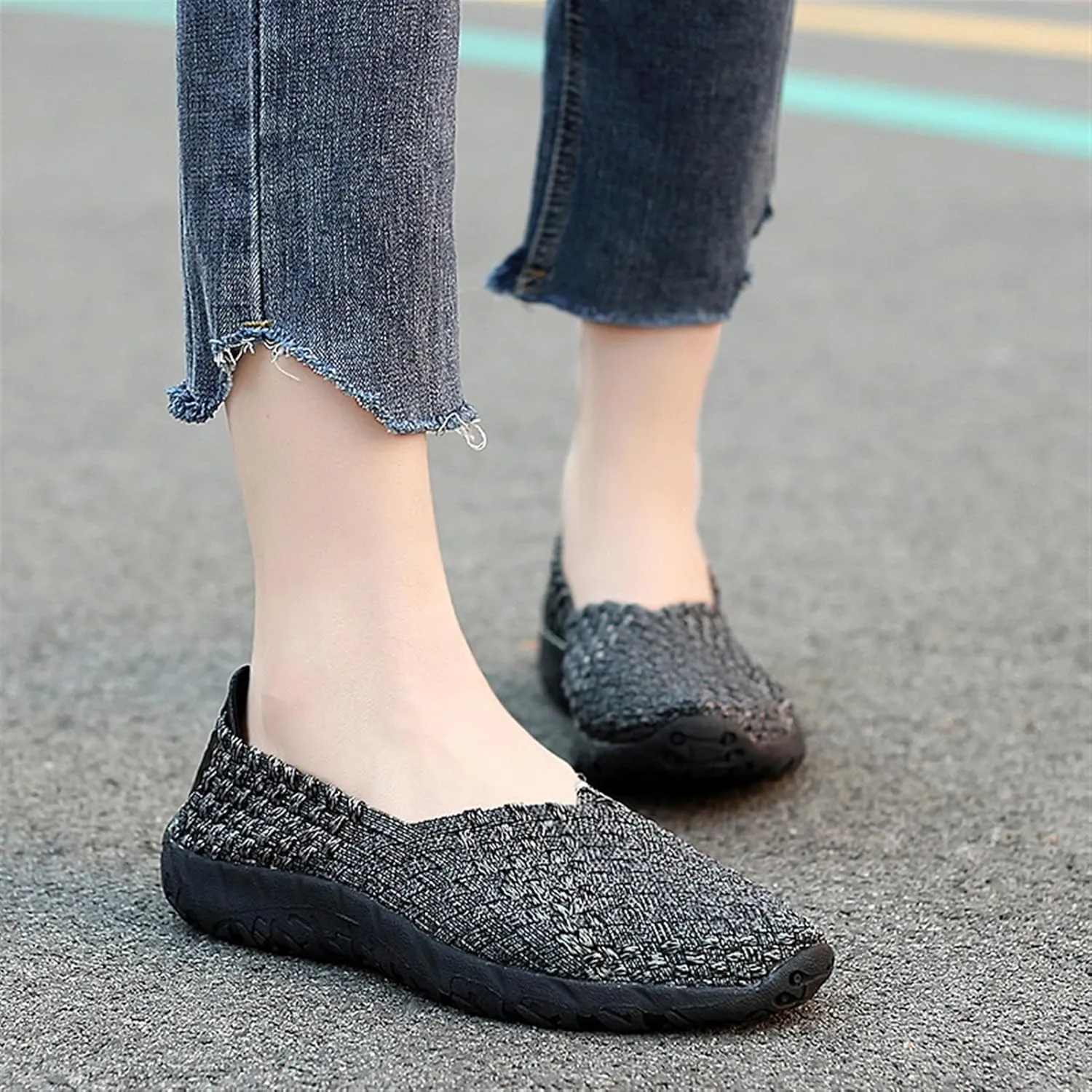 Women's Sidewalk Slip on Flat Elastic Woven Walking Shoes Lightweight Breathable Mesh Walking Sneakers Running Shoes