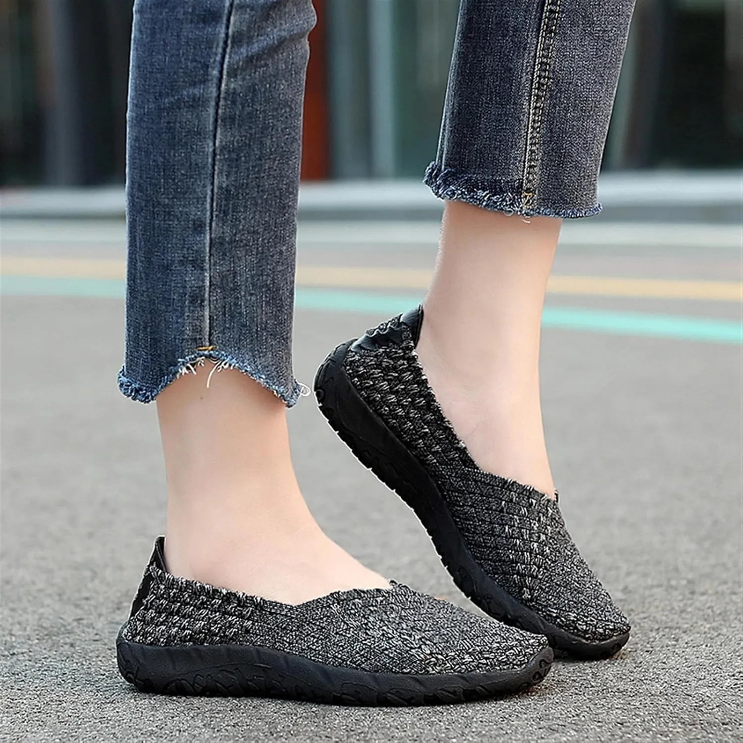 Women's Sidewalk Slip on Flat Elastic Woven Walking Shoes Lightweight Breathable Mesh Walking Sneakers Running Shoes