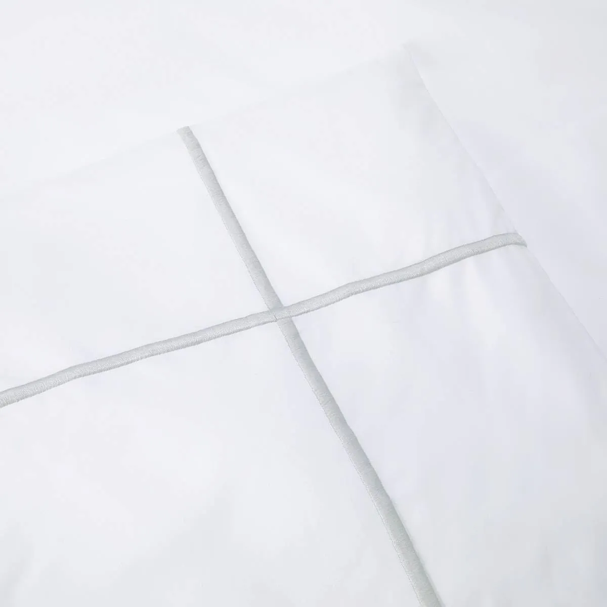 Yves Delorme Athéna Silver (Light Grey) King 110 x 94 in Duvet Cover Extra Soft and Cooling Luxury Sheets, 100% Natural Organic Cotton - Breathable and Durable