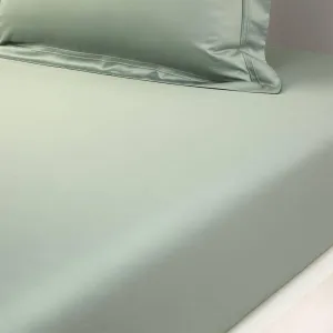 Yves Delorme Triomphe Verones Queen 63 x 81 in Fitted Sheet - Extra Soft and Warm Luxury Sheets, 100% Natural Organic French Bed Linens - Breathable and Durable
