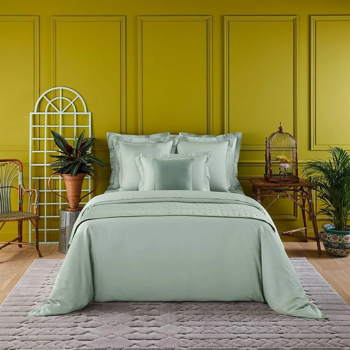 Yves Delorme Triomphe Verones Queen 63 x 81 in Fitted Sheet - Extra Soft and Warm Luxury Sheets, 100% Natural Organic French Bed Linens - Breathable and Durable