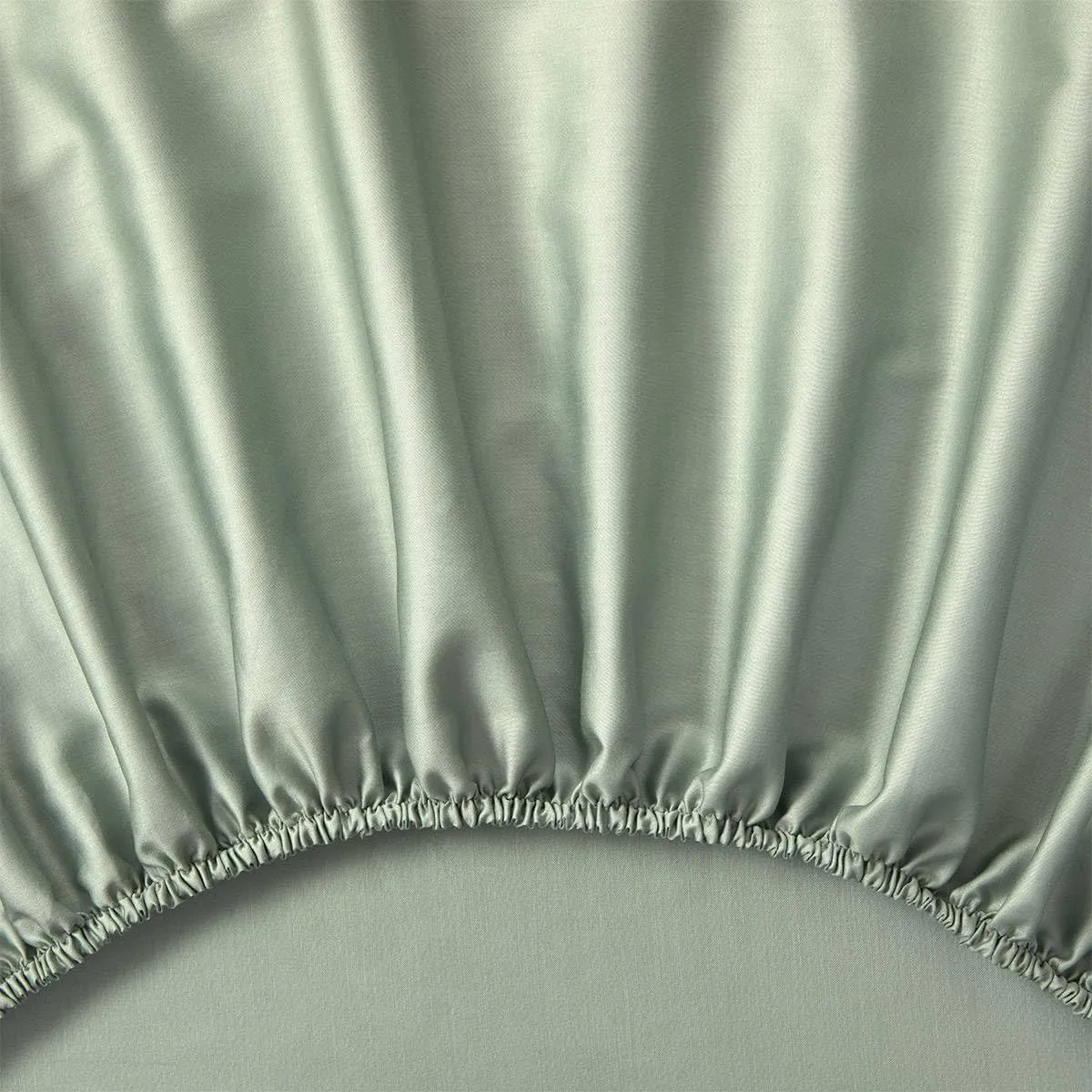 Yves Delorme Triomphe Verones Queen 63 x 81 in Fitted Sheet - Extra Soft and Warm Luxury Sheets, 100% Natural Organic French Bed Linens - Breathable and Durable