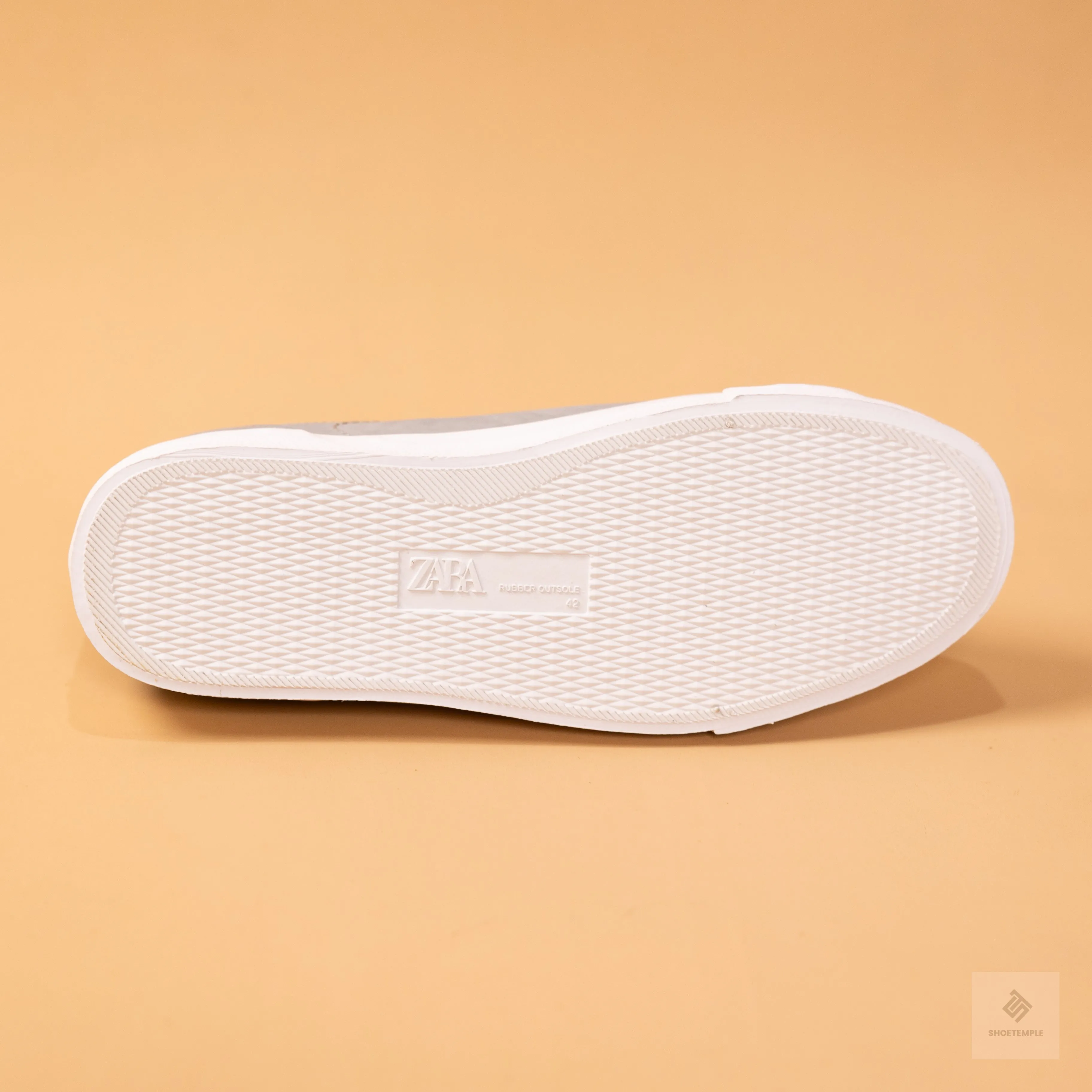 Zara Low Sneaker - Grey